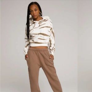 Good American Cool Crop Hoodie Putty Tie